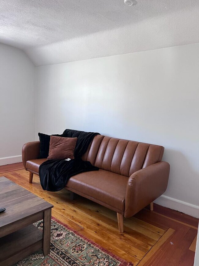 665 Mendon Rd unit FL2-ID1347759P, Woonsocket, RI 02895 - photo 5