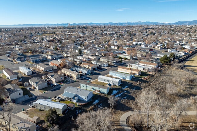 Alta Ridge is a tight-knit Thornton neighborhood with several nearby amenities.