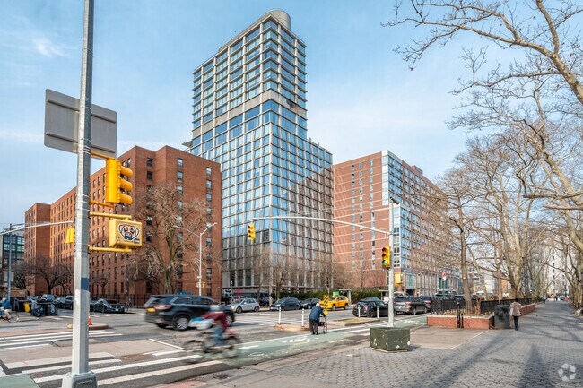 Public hotels are all over New York City due to the nature of Bowery being a good tourist spot.