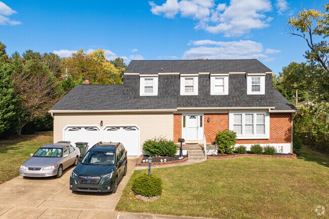 Dutch colonial homes in Newark are hard to miss with their gambrel roofs.