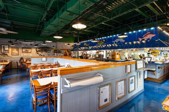 Salty Papa's Shrimp House in Iona features a diverse menu with locally caught seafood.