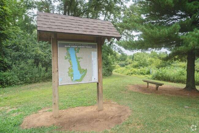 Alum Creek Lake Visitor Center welcomes hikers.
