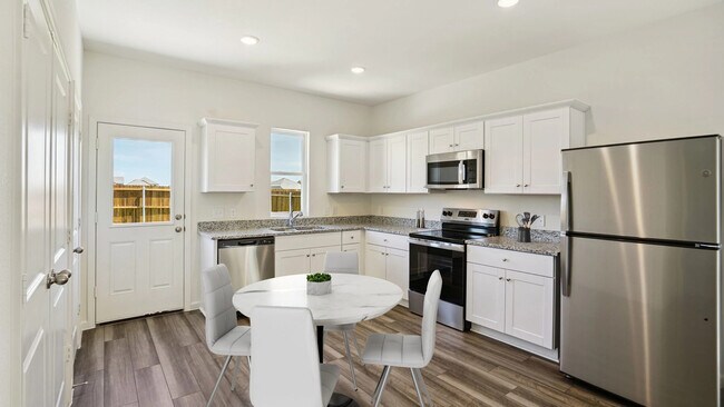 105 Dirty Harry Dr unit 36446992, Jarrell, TX 76537 - photo 3