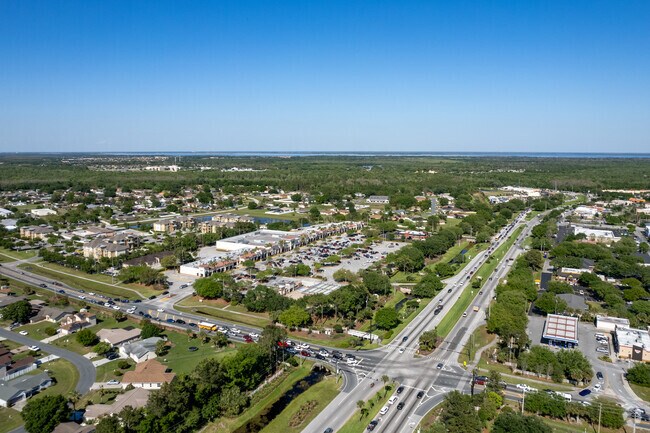 The neighborhood offers convenient access to shopping and dining, all just minutes away.