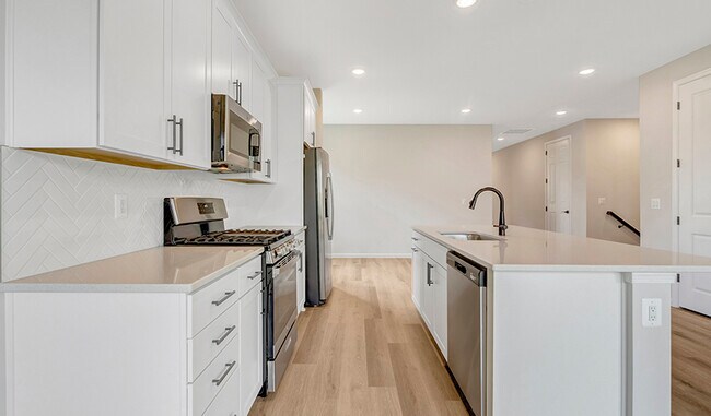 100 Midsummer Ln, Middletown, VA 22645 - photo 7