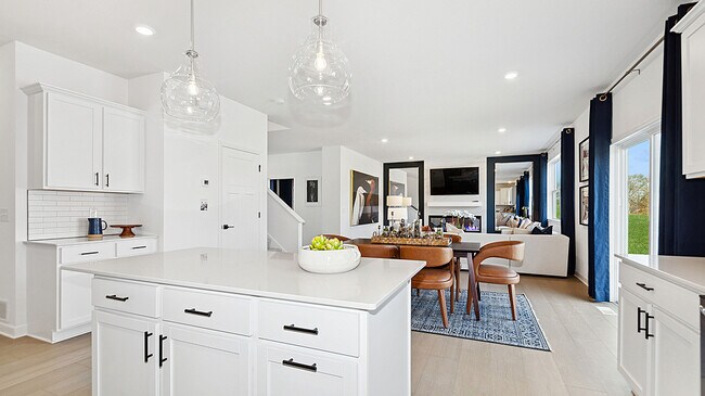 20326 Gadget Cir, Lakeville, MN 55044 - photo 5