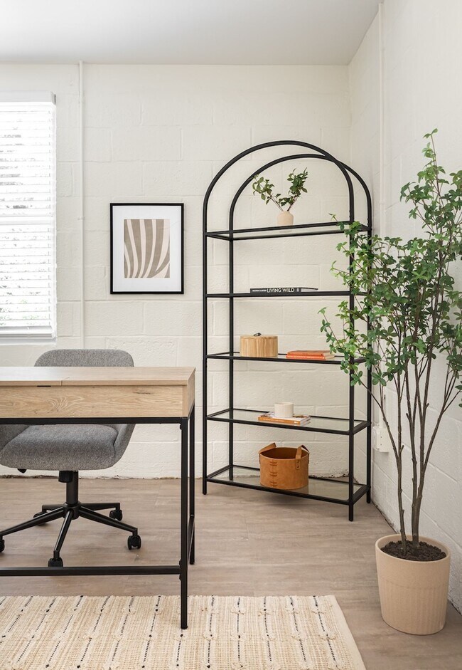 1100 Washington Circle, East Point, GA 30344 - photo 4