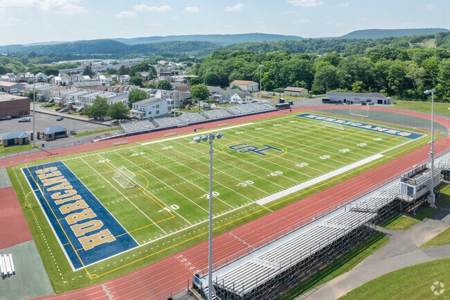 Students in grades 8-12 attend Schuylkill Haven Senior High School.