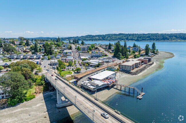 Aeria views coming into Manette and the Sinclair Inlet.