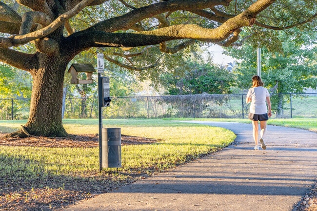Compton Park is a nice place to spend the afternoon in Wilshire Park.