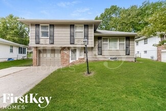 9220 Oakland Ave, Kansas City, MO 64138