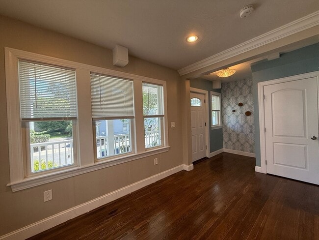 210 Cedar St unit 1, Somerville, MA 02145 - photo 6