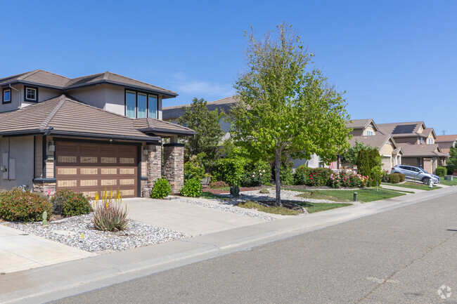 The people of Kavala Ranch take pride in the appearance of their homes.
