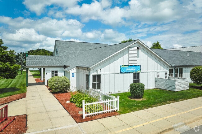 Fortis Academy's main entrance can be accessed easily from the sidewalk or main lot.