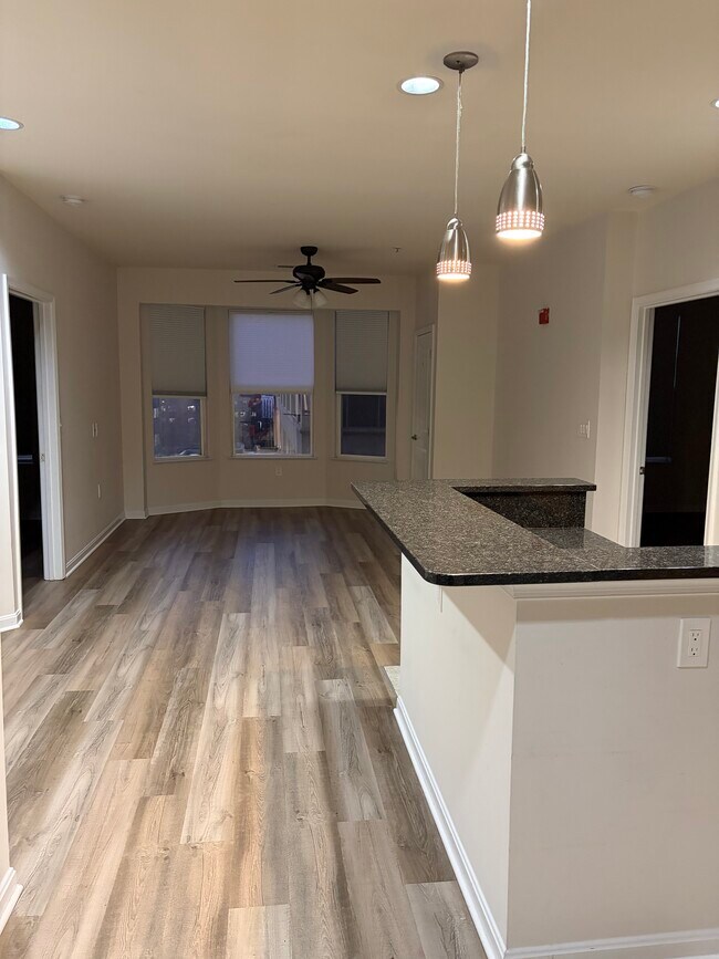 2665 Prosperity Ave unit 335, Fairfax, VA 22031 - photo 4