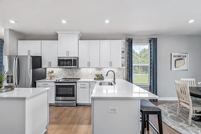 834 Watts St, Baltimore, MD 21217 - photo 6