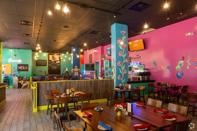 Residents of Rocketts Landing enjoy vibrant surroundings and tasty dishes at Besos Mexican.