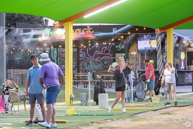 Meetup with your Lyon’s Gate neighbors at Greenfield Lakes Golf Course for drinks and practice.