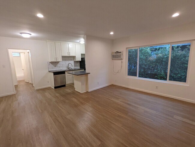 6142 Eleanor Ave unit 4, Los Angeles, CA 90038 - photo 4