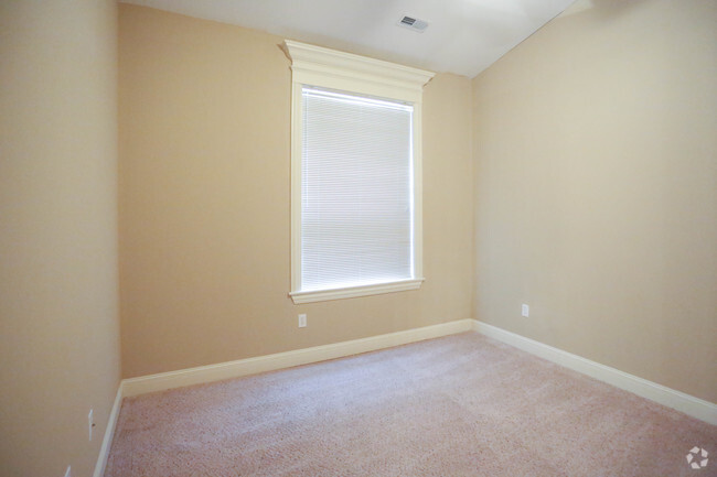 Floor Plan E - Bedroom 1