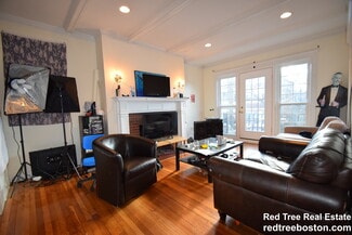 81 Gibbs St Unit 2, Brookline, MA 02446