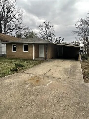 419 W 5th St, Pittsburg, KS 66762