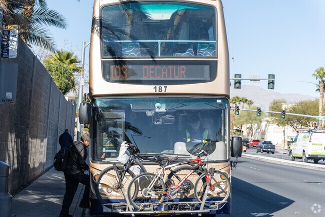 Residents of The Northwest Area can use public transportation to get around the neighborhood.