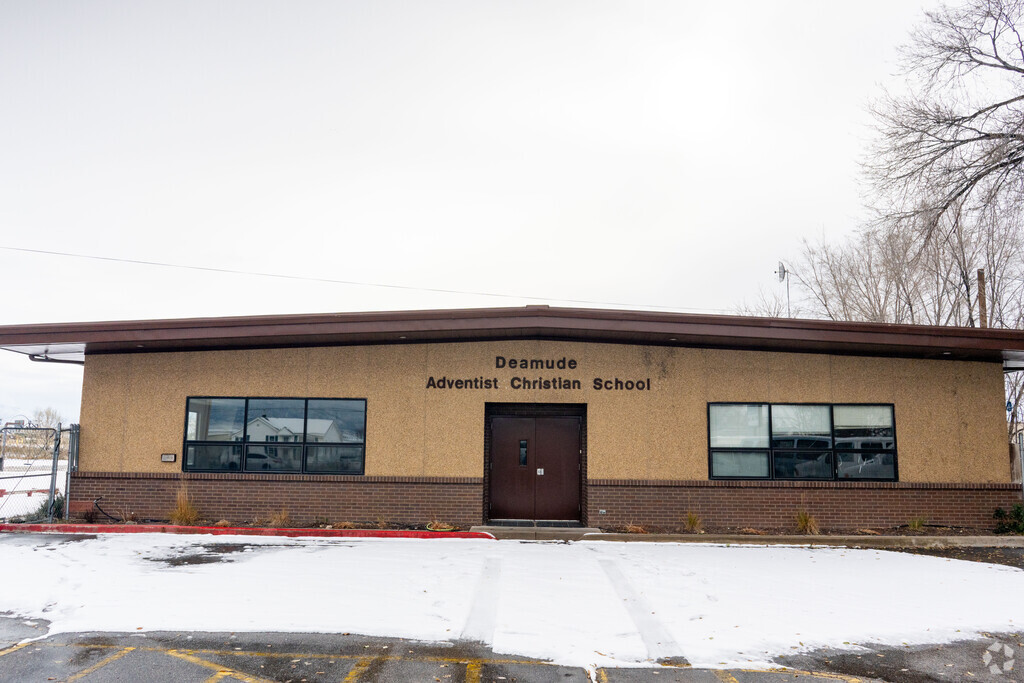 Deamude Adventist Christian School provides education in the neighborhood of 
West Haven.