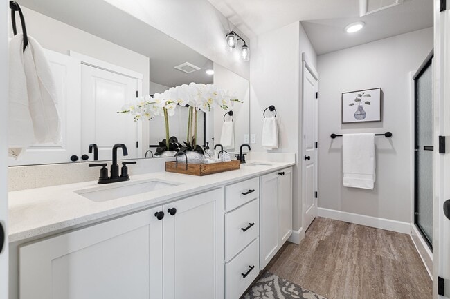 1050 NW Fairway Rd, Madras, OR 97741 - photo 4