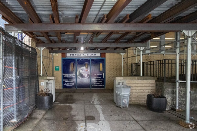 School ID: 87399- Entrance under renovation