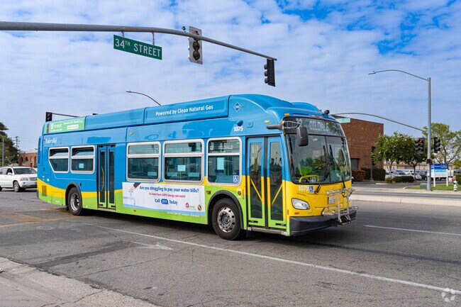 The Golden Empire Transit provides public bus service for residents of Homaker Park.