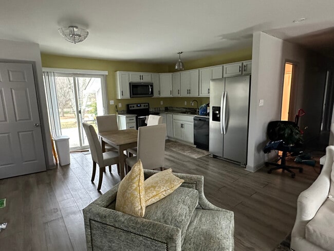 1523 Robin Rd, Newton, NC 28658 - photo 4