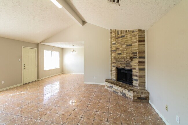 242 Maybrook Dr, Houston, TX 77015 - photo 5