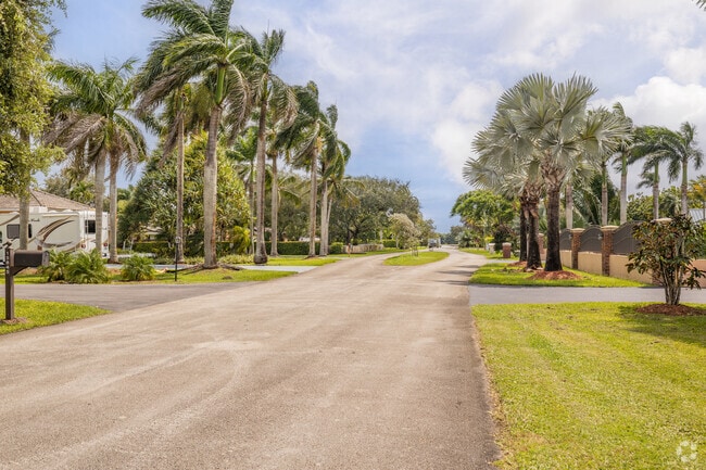 Outer Homestead, FL is a palm tree filled community with sunshine and friendly faces.