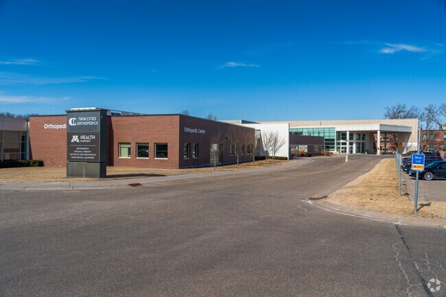 M Health Fairview Lakes Hospital is the next closest clinic to North Branch residents.