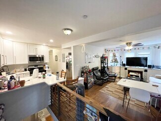 800 Parker St Unit 1, Boston, MA 02120