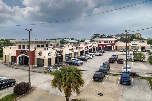 North Houston is filled with a salon, a few delicious places to eat, and a banquet hall.