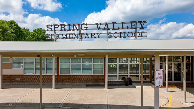 Oldham Farms students attend Spring Valley Elementary, rated C on Niche for K–5.