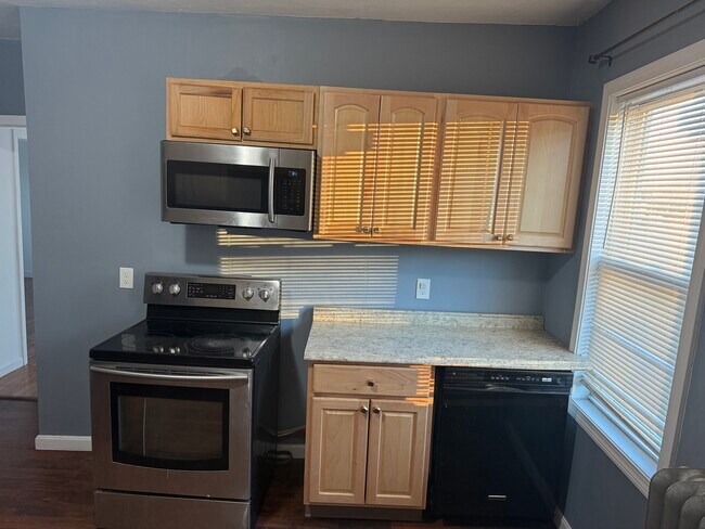 1 Stevens Rd unit 2, Worcester, MA 01603 - photo 7