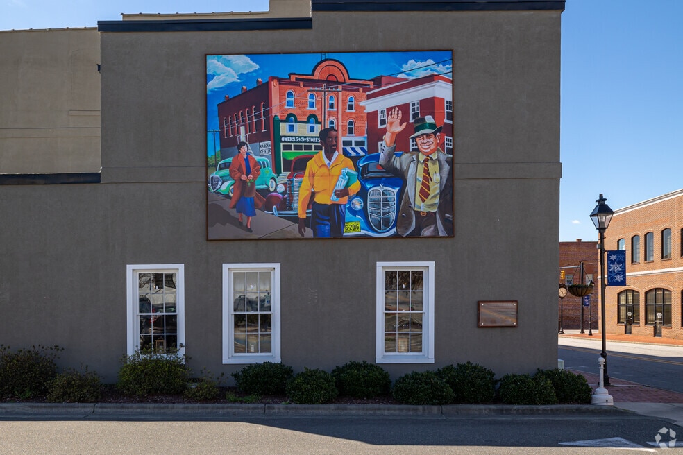 Louisburg_1003666_DS_073025_FINAL