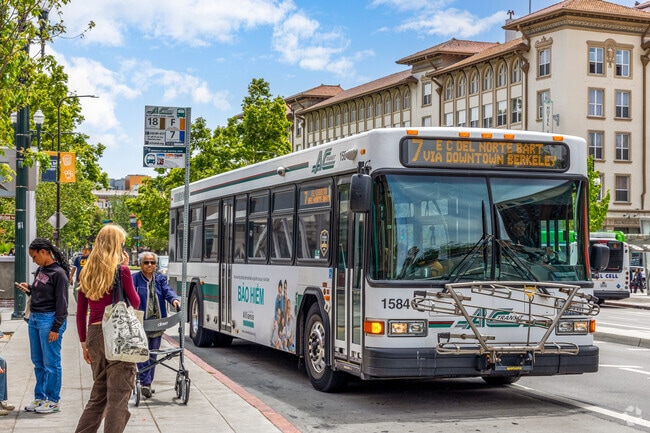AC Transit connect Downtown Berkeley residents to nearby cities.