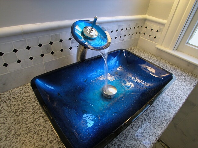 454 Hamilton St unit 8-9 BR House, Albany, NY 12203 - photo 2