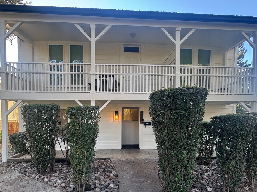 927 Stewart St unit 1, Santa Rosa, CA 95404 - photo 1