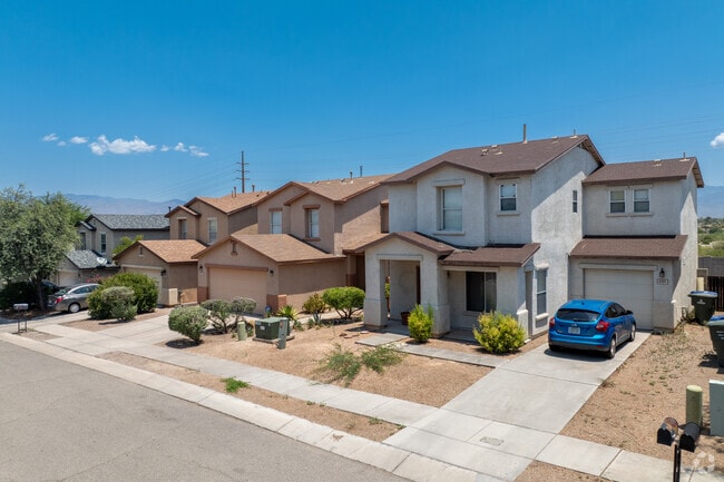 On the eastern edge of Dietz, newer stucco homes with single and two story options are found.