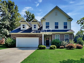 5306 Dayan Dr, Charlotte, NC 28216