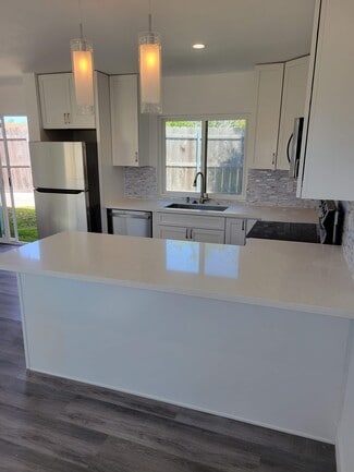 3558 Hatteras Ave, San Diego, CA 92117