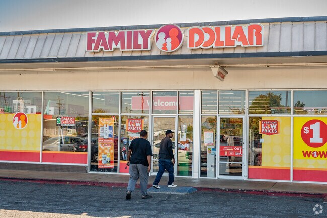Family Dollar is a discount chain offering groceries, beauty and household items to Brownsville.