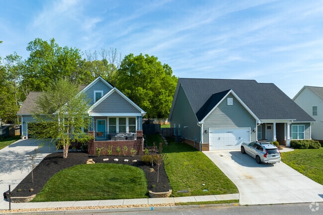 Neighborhood homes on Kings Mountain Lane in the Sevier Home neighborhood.