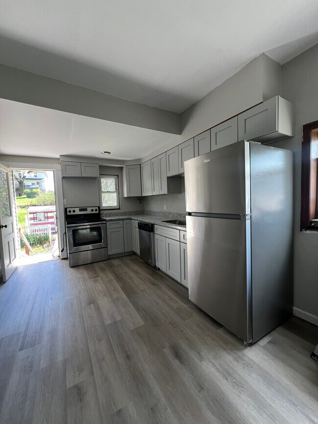 3127 Braun Ave, Murrysville, PA 15668