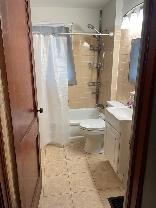 36 Kneeland Ave unit West Side Apartment, Binghamton, NY 13905 - photo 6